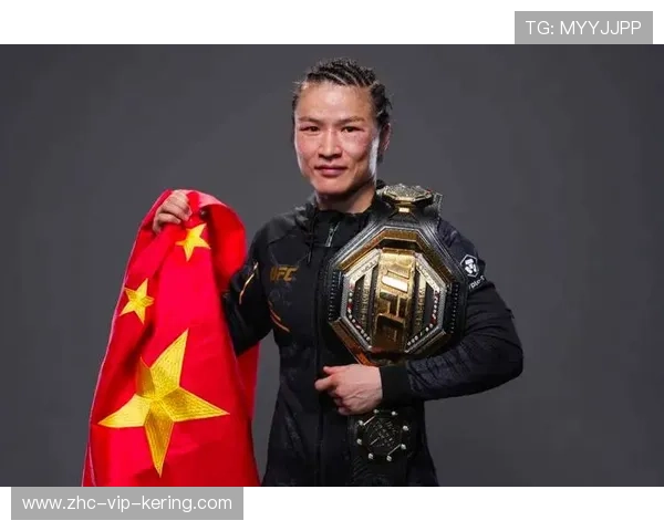 UFC选手赛前互喷垃圾话，裁判脸色比两人还难看